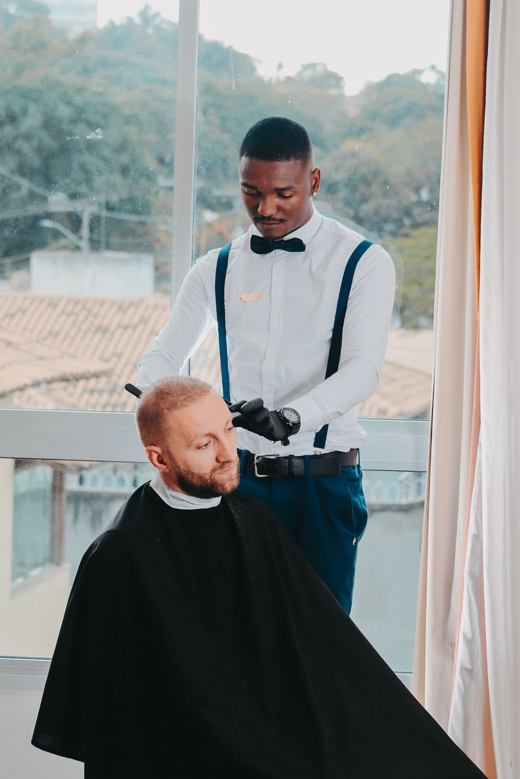 Atendimento profissional dia do noivo